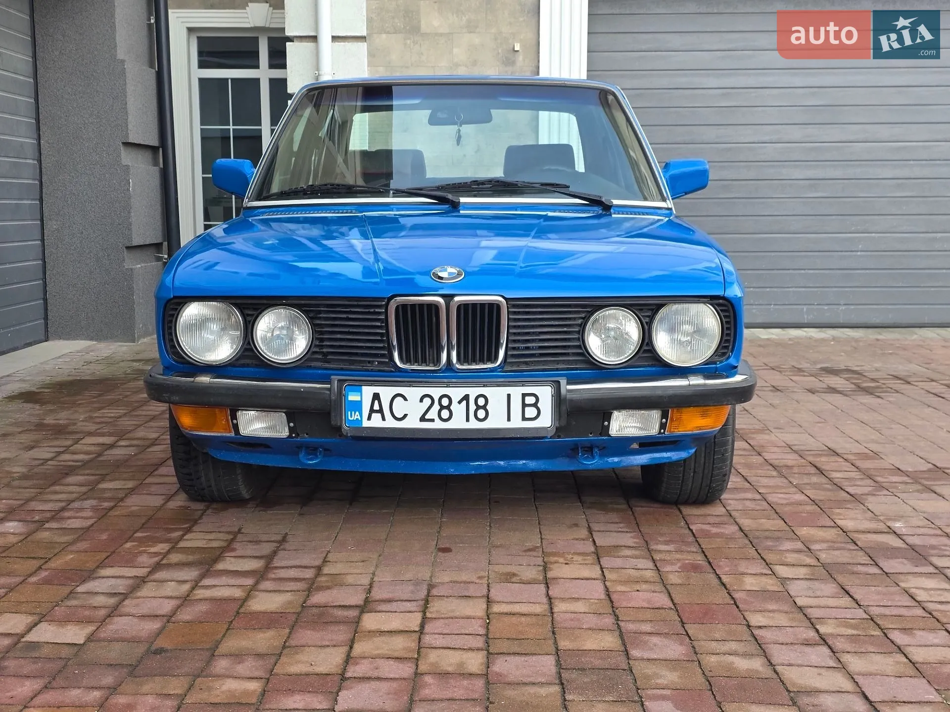 BMW 5 Series, 1987