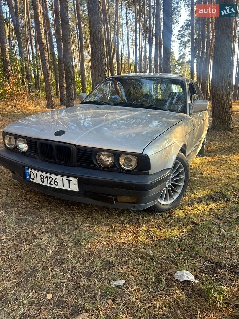 BMW 5 Series, 1990