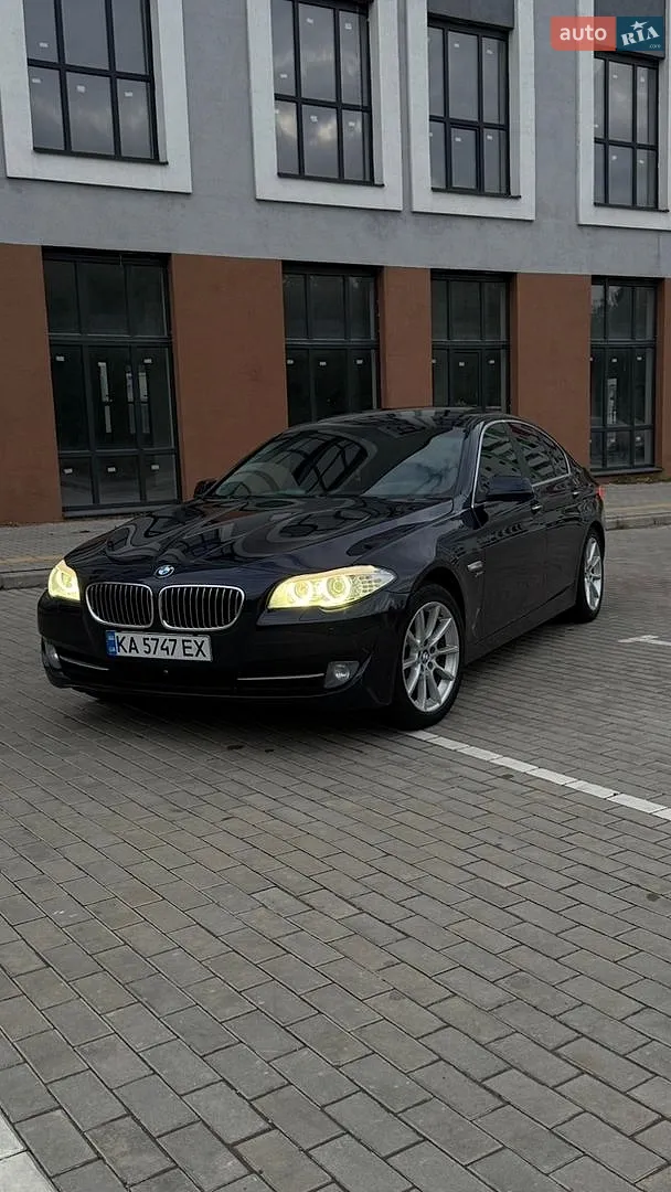 BMW 5 Series, 2011