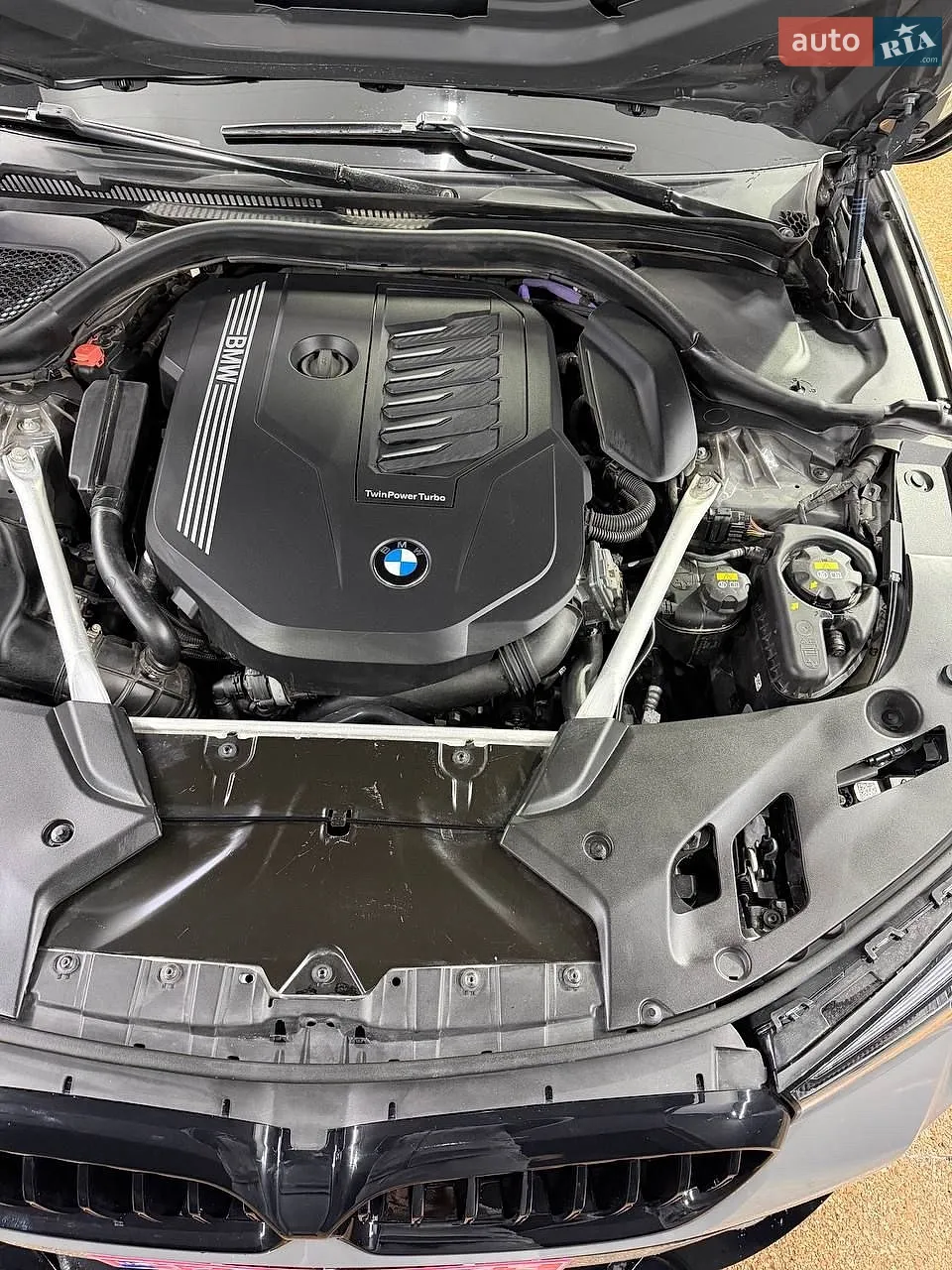 BMW 5 Series, 2022