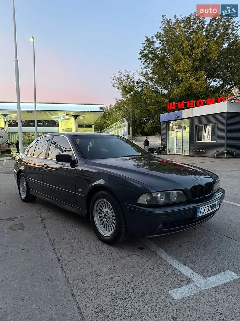 BMW 5 Series, 2001