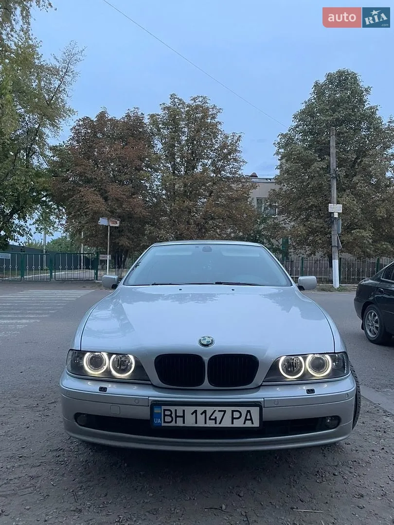 BMW 5 Series, 2001