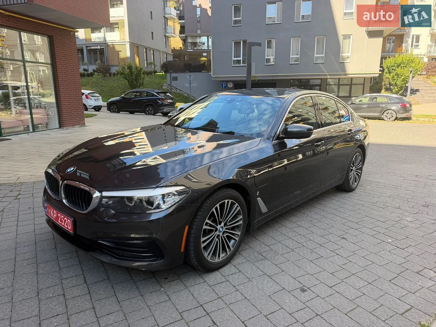 BMW 5 Series, 2019
