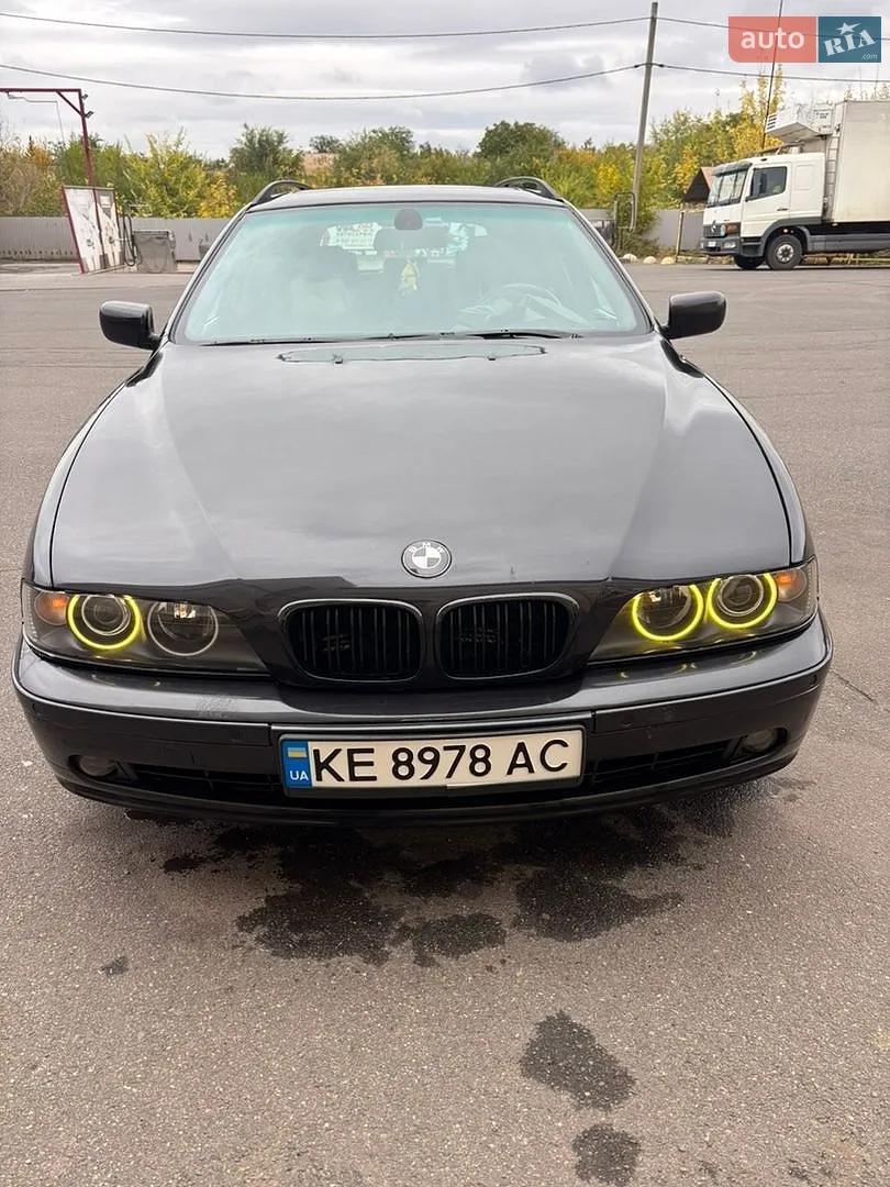 BMW 5 Series, 2001