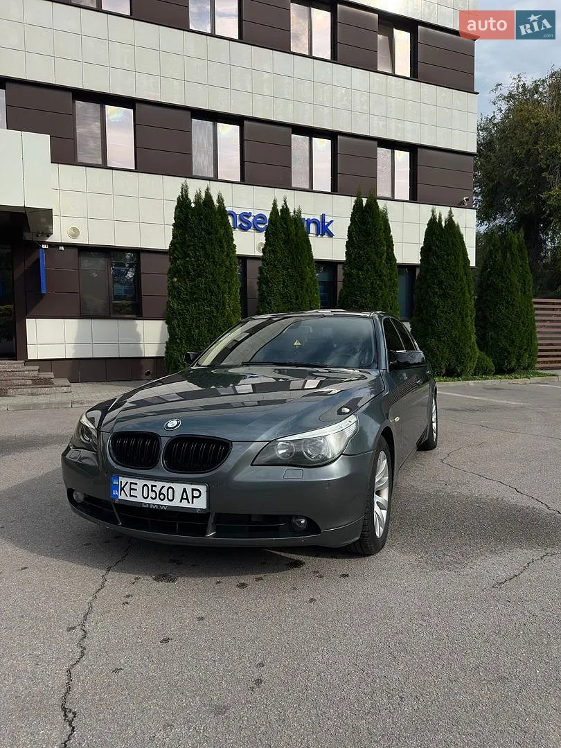 BMW 5 Series, 2004