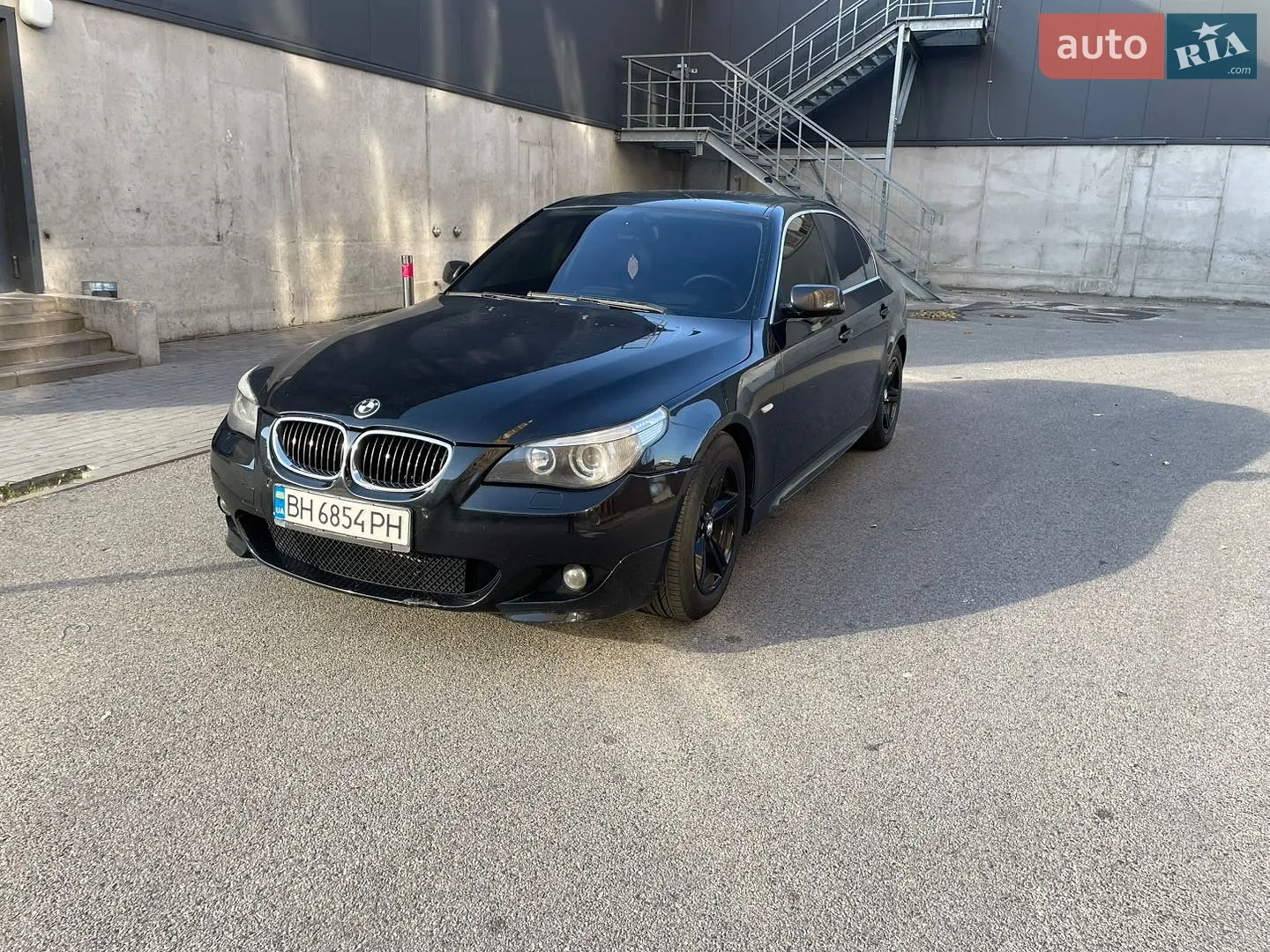 BMW 5 Series, 2004