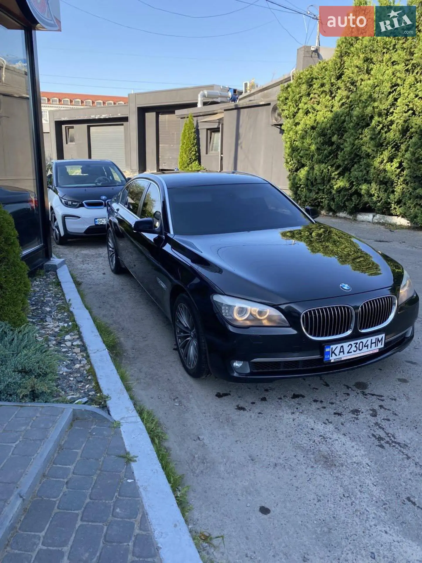 BMW 7 Series, 2011