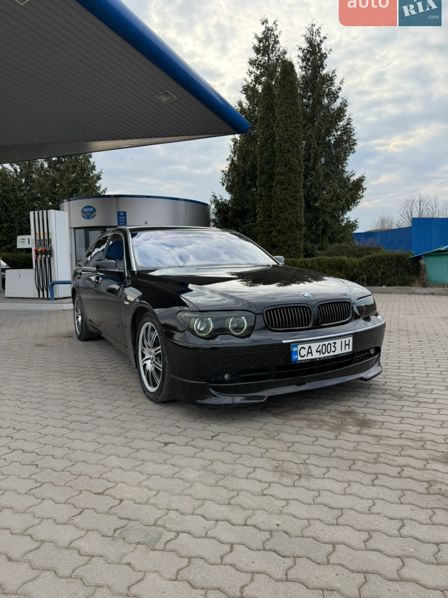 BMW 7 Series, 2003