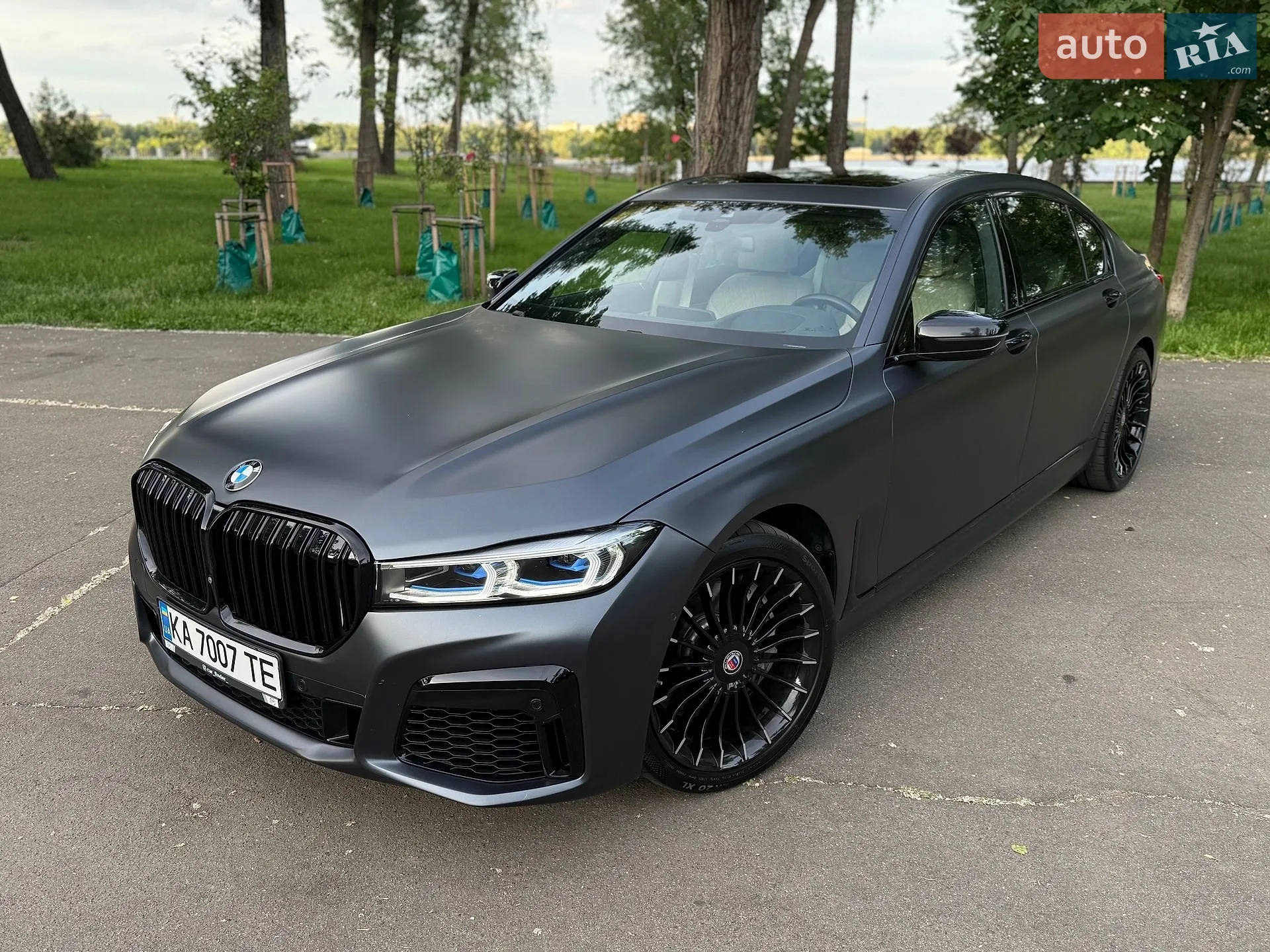 BMW 7 Series, 2019