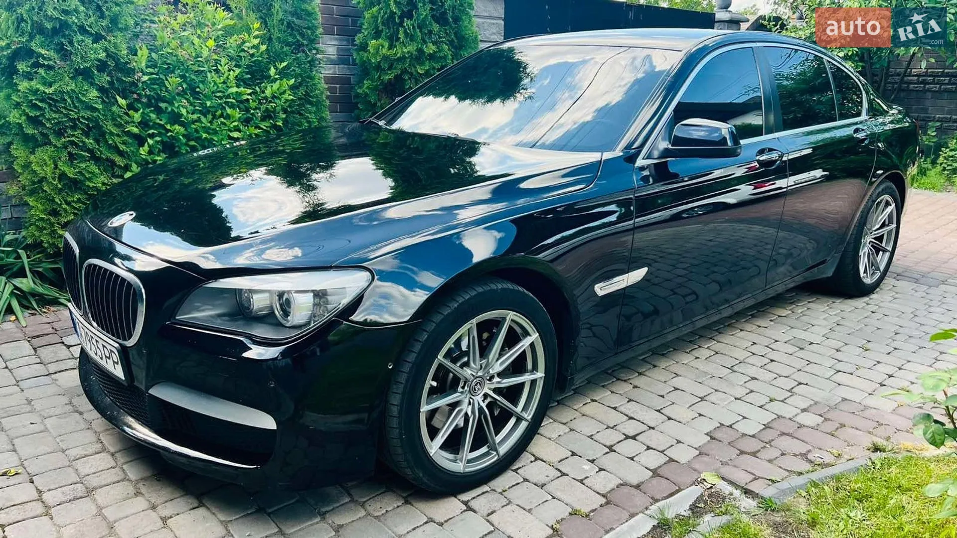BMW 7 Series, 2010