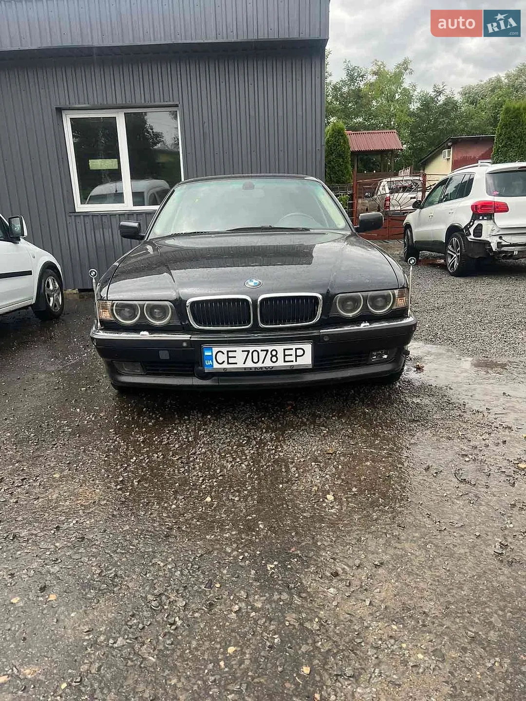 BMW 7 Series, 2001