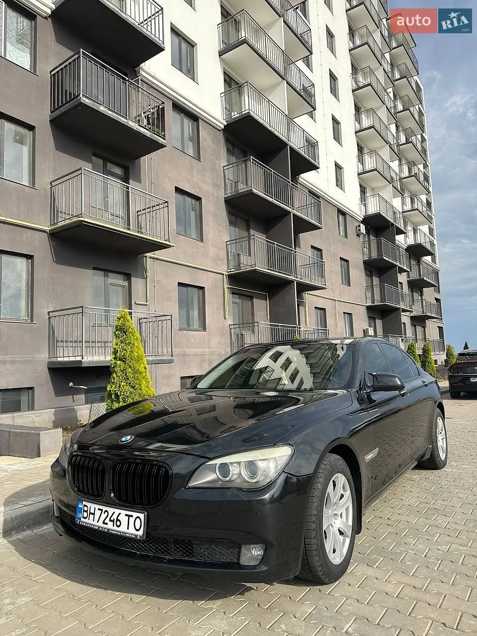 BMW 7 Series, 2011