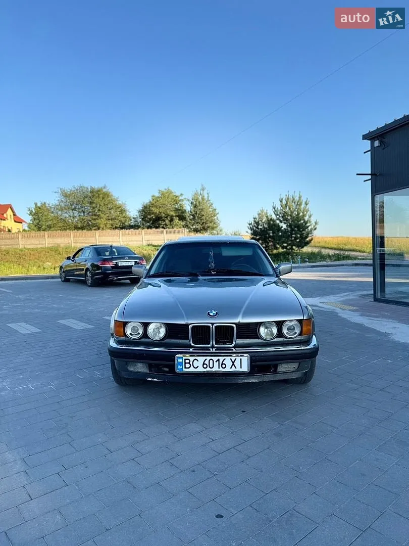 BMW 7 Series, 1989