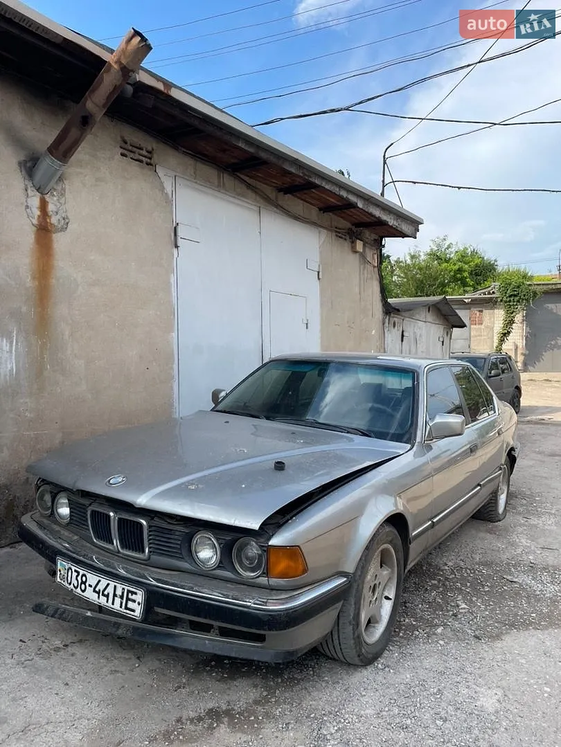 BMW 7 Series, 1987