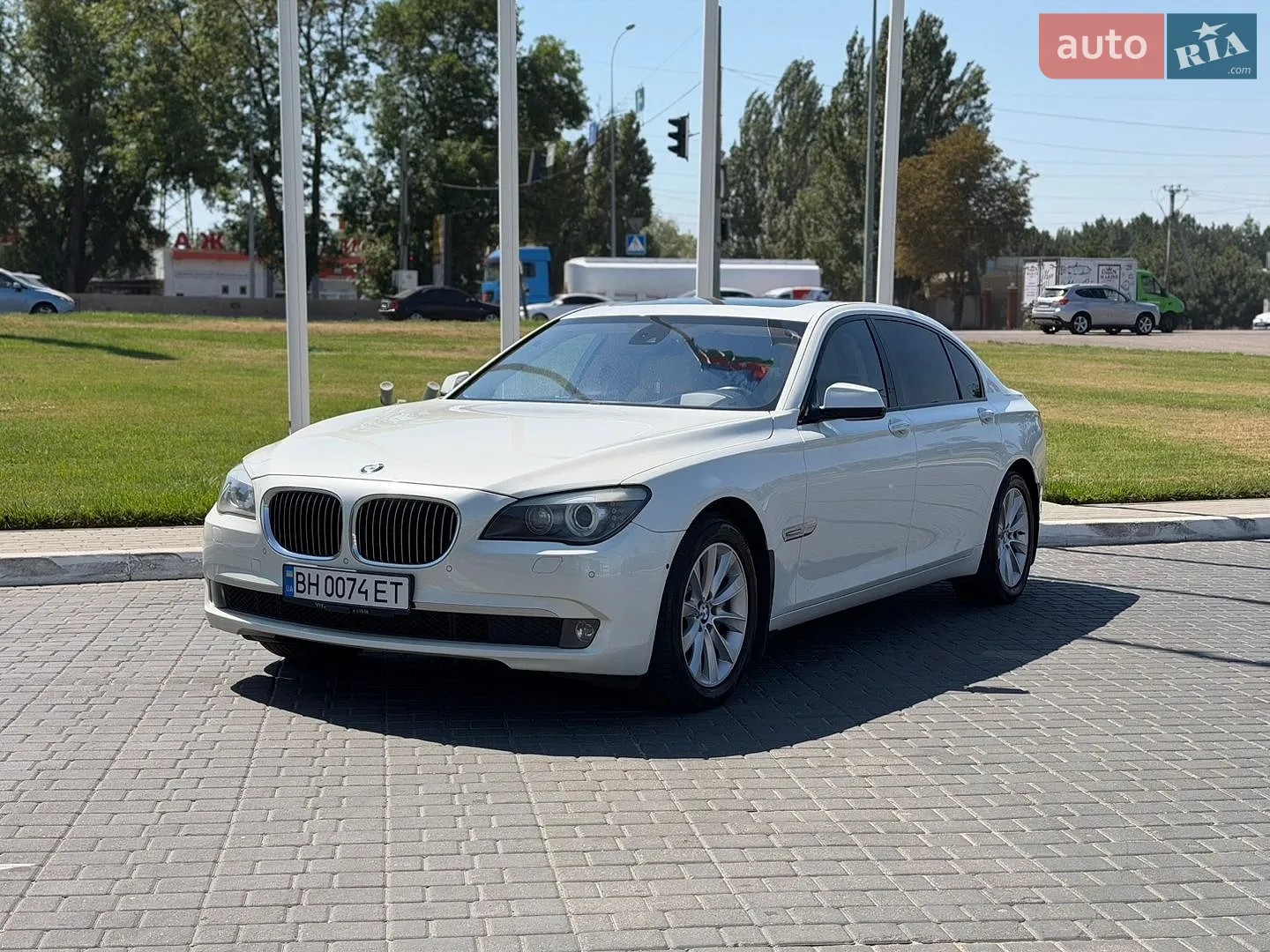 BMW 7 Series, 2010