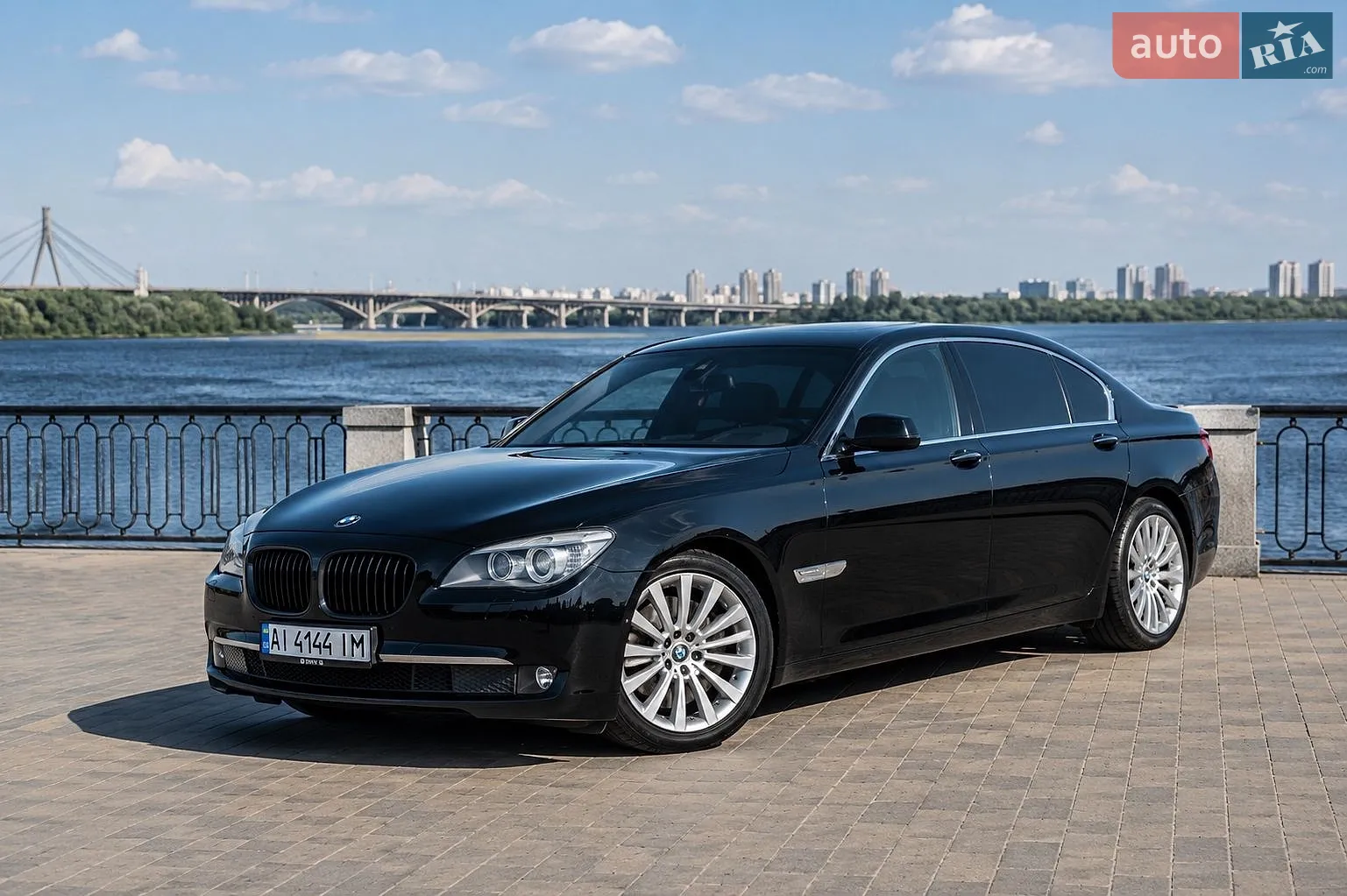 BMW 7 Series, 2011