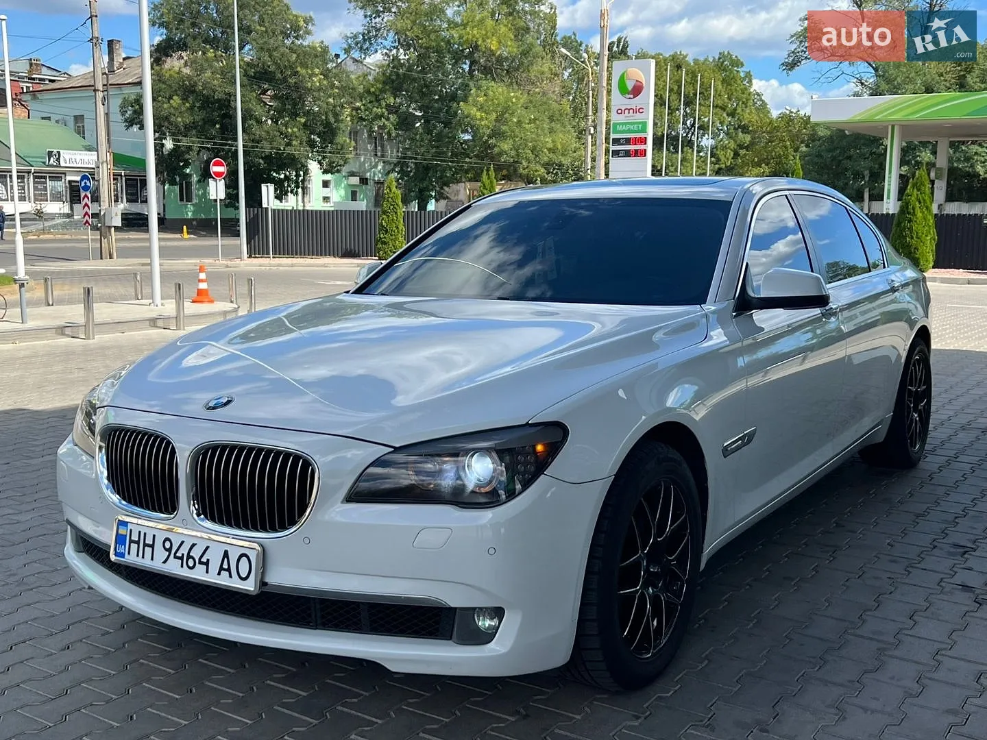 BMW 7 Series, 2010