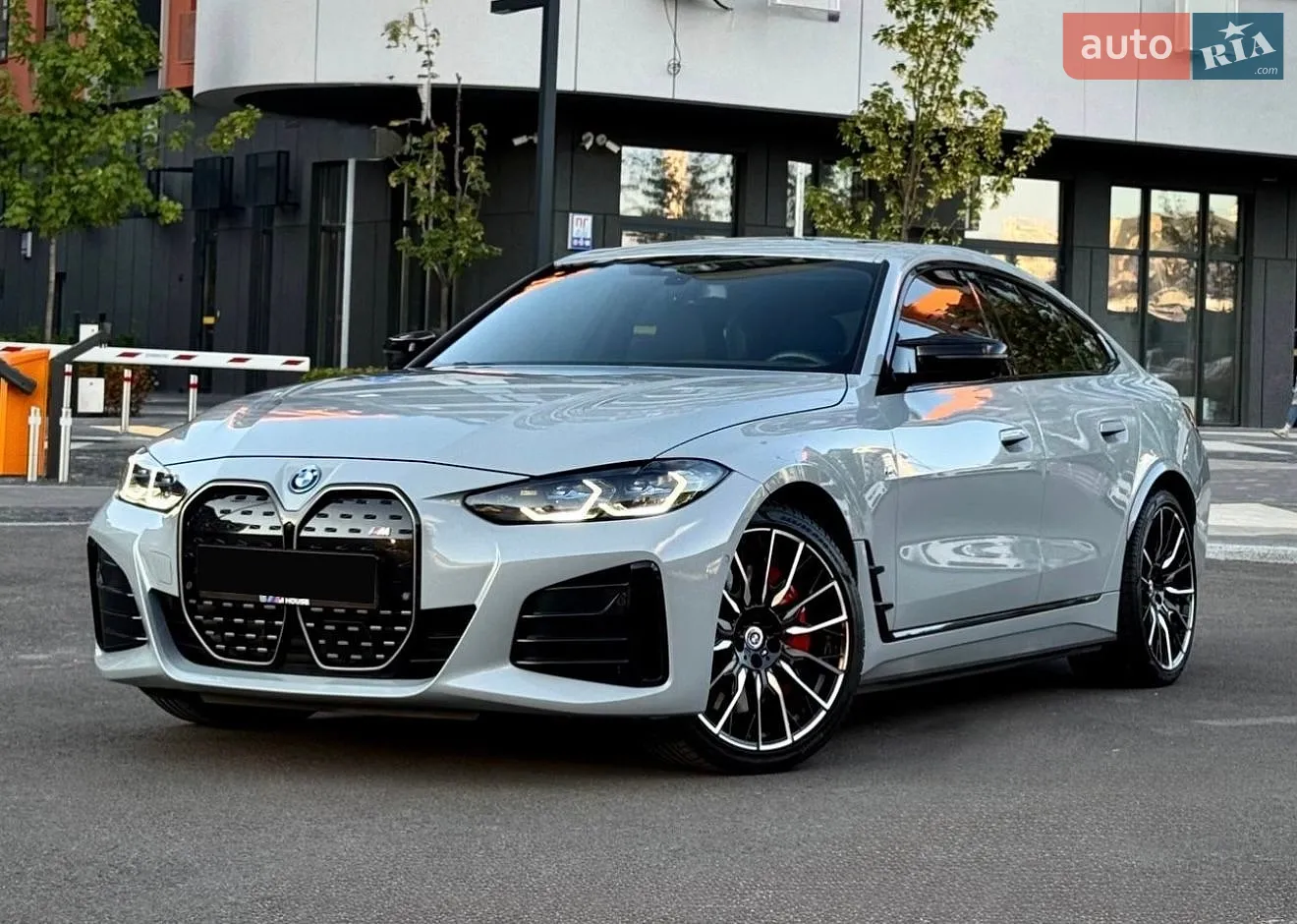BMW i4, 2023