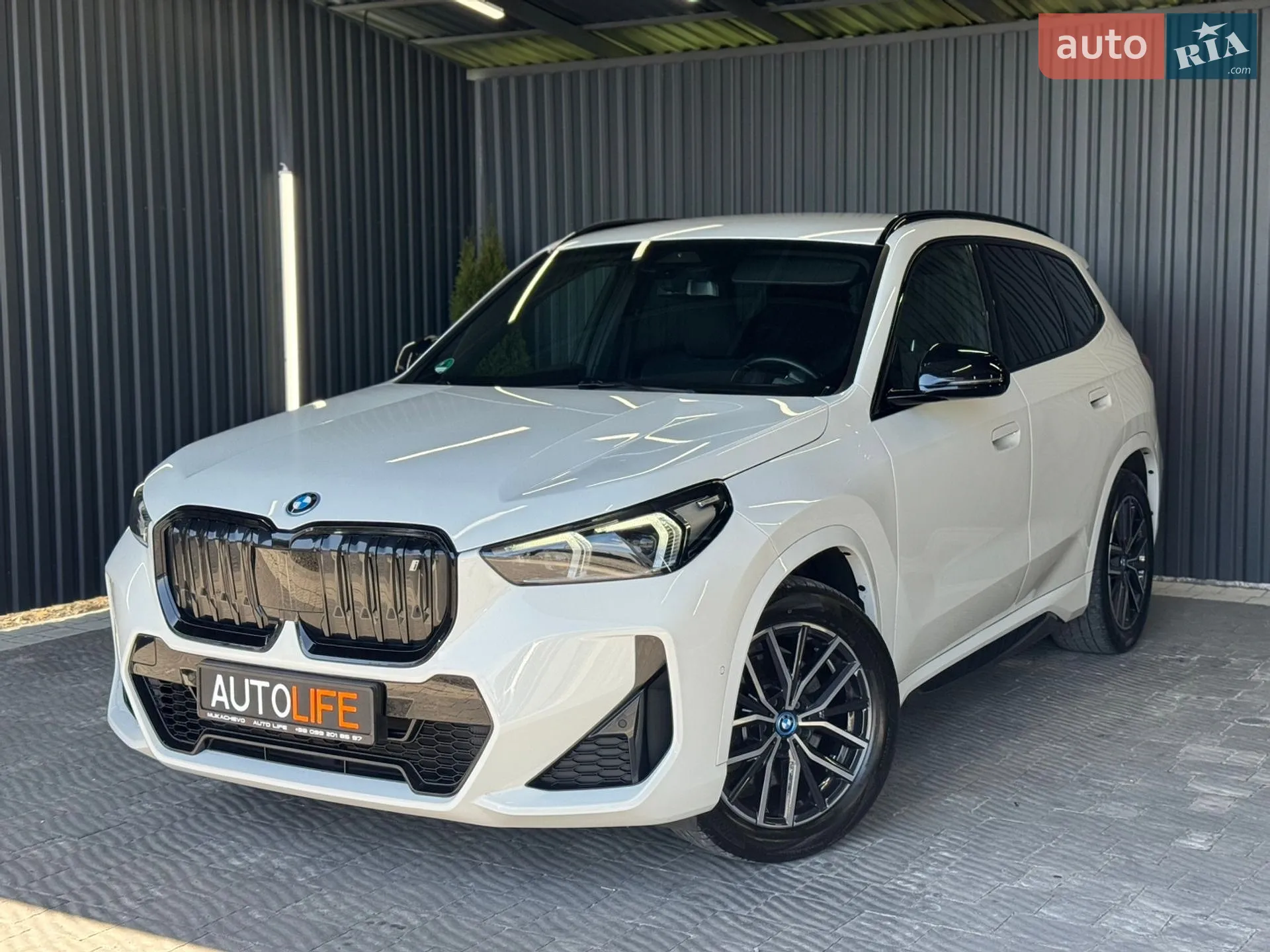 BMW iX1, 2022