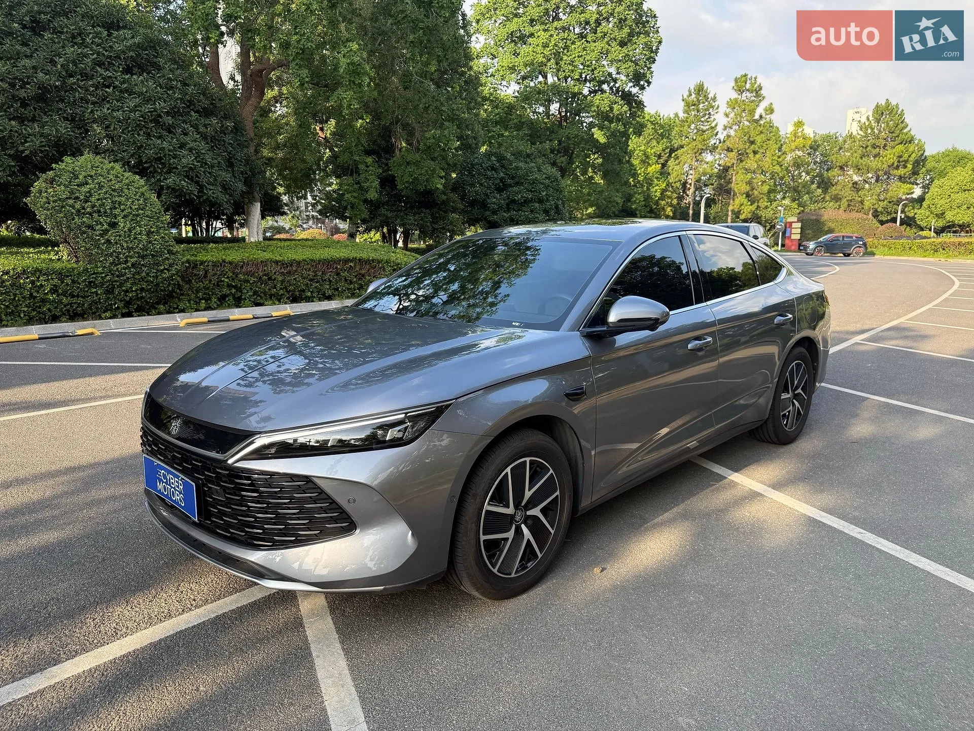 BYD Qin L, 2025
