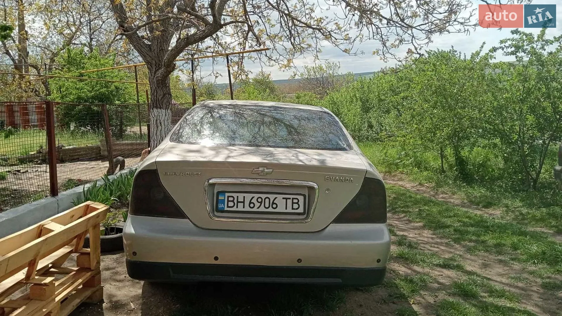 Chevrolet Evanda, 2004