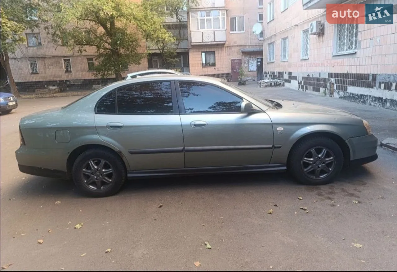 Chevrolet Evanda, 2005