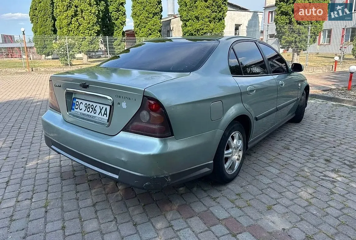 Chevrolet Evanda, 2005