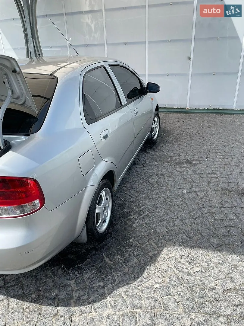 Chevrolet Kalos, 2004