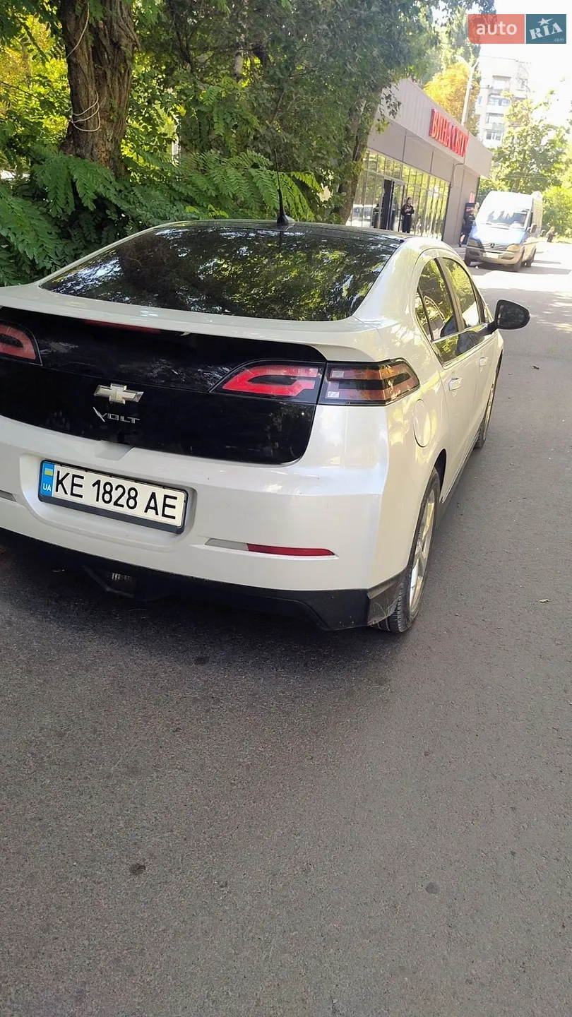 Chevrolet Volt, 2011