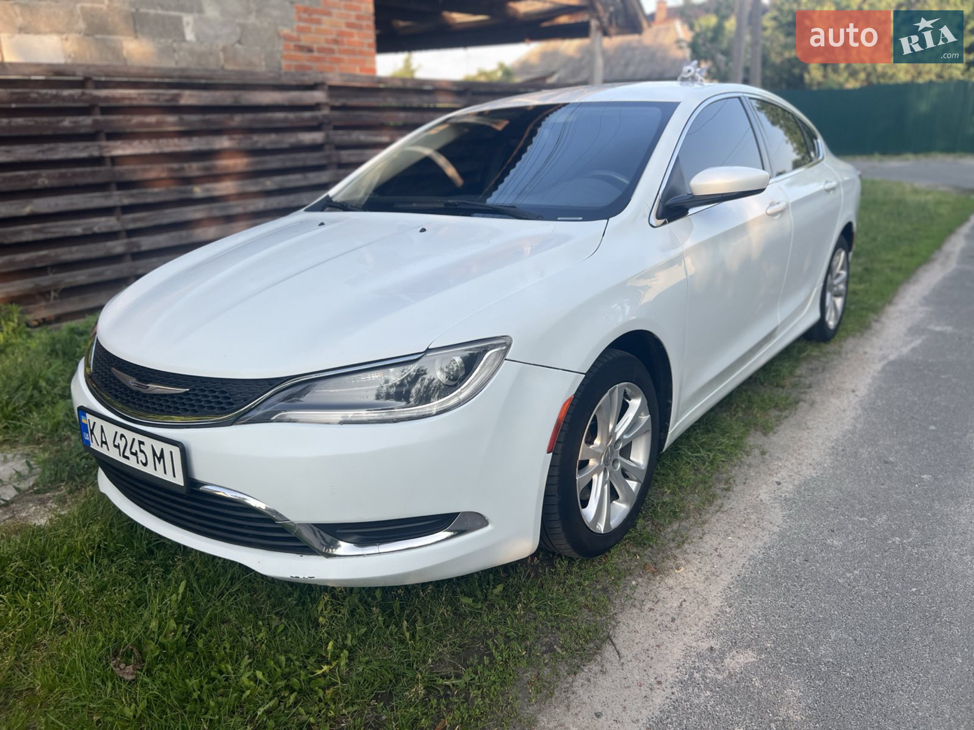 Chrysler 200, 2015
