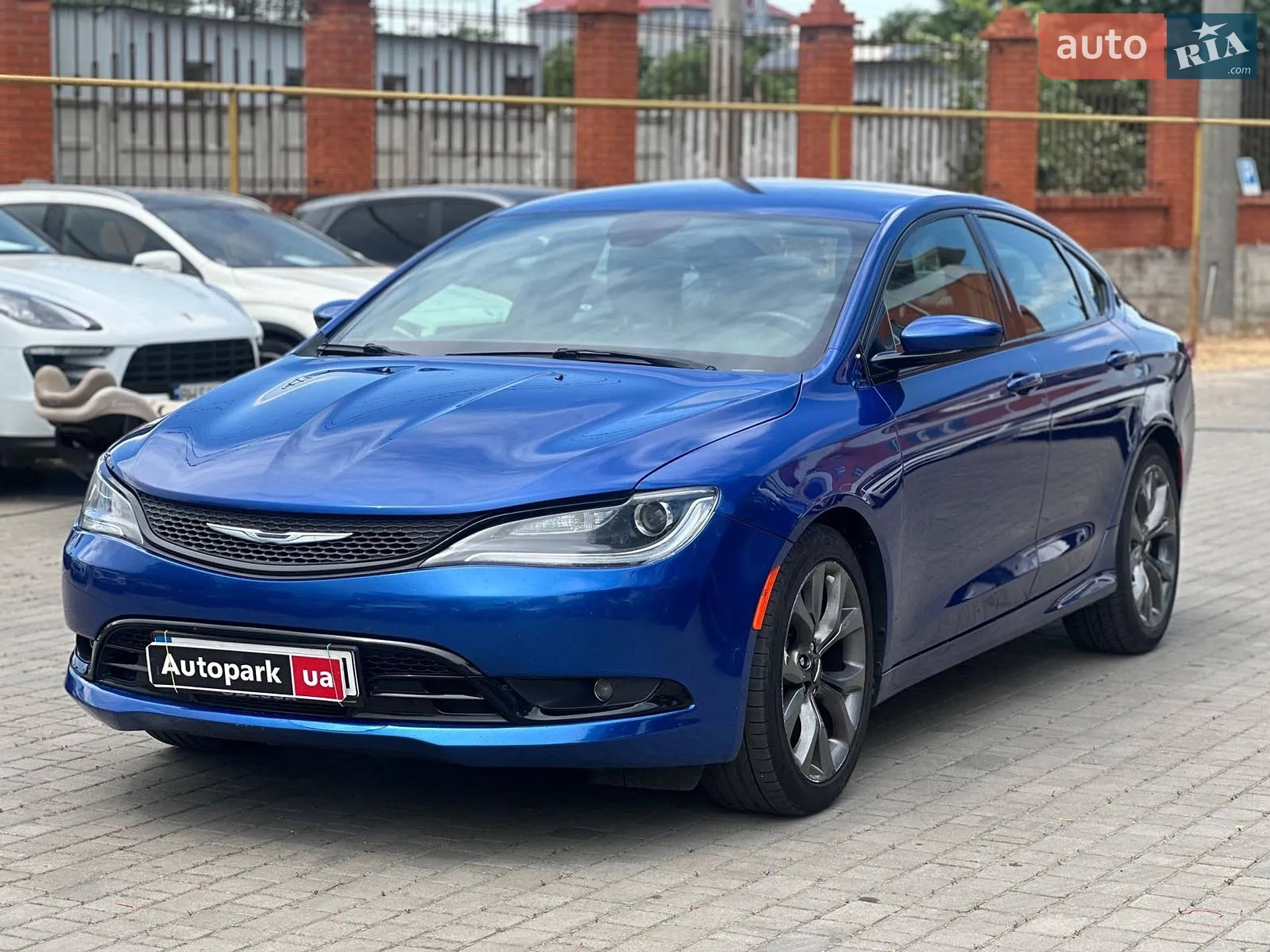 Chrysler 200, 2015