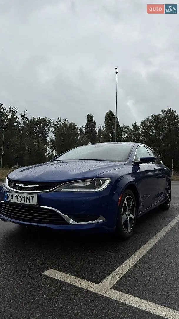 Chrysler 200, 2015