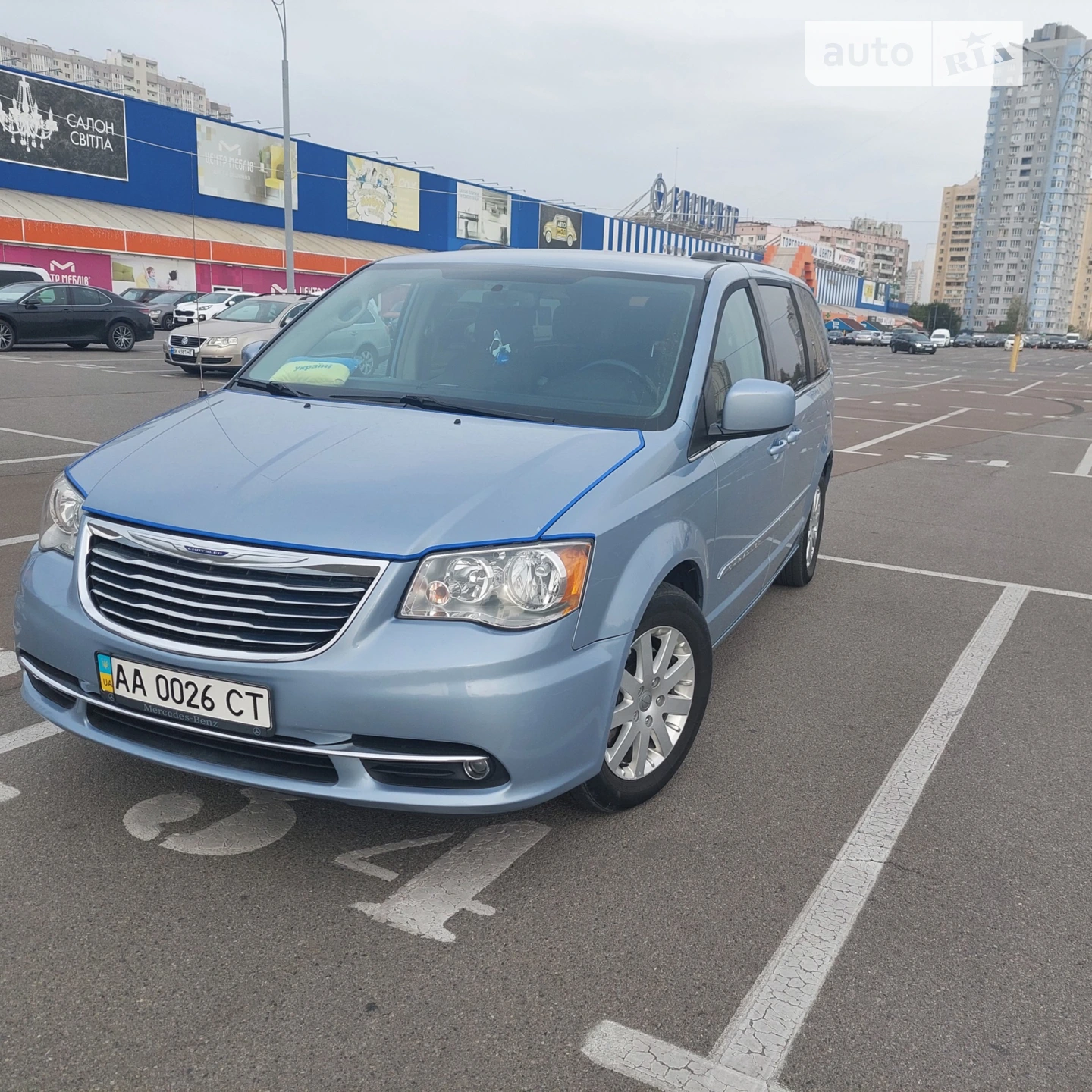 Chrysler Town & Country, 2016