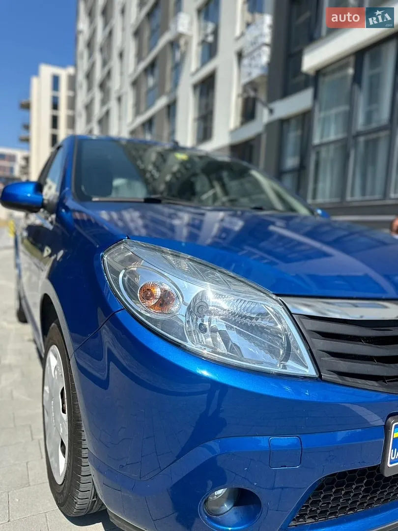Dacia Sandero, 2010
