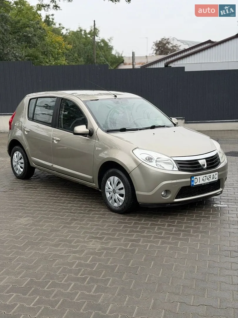 Dacia Sandero, 2009