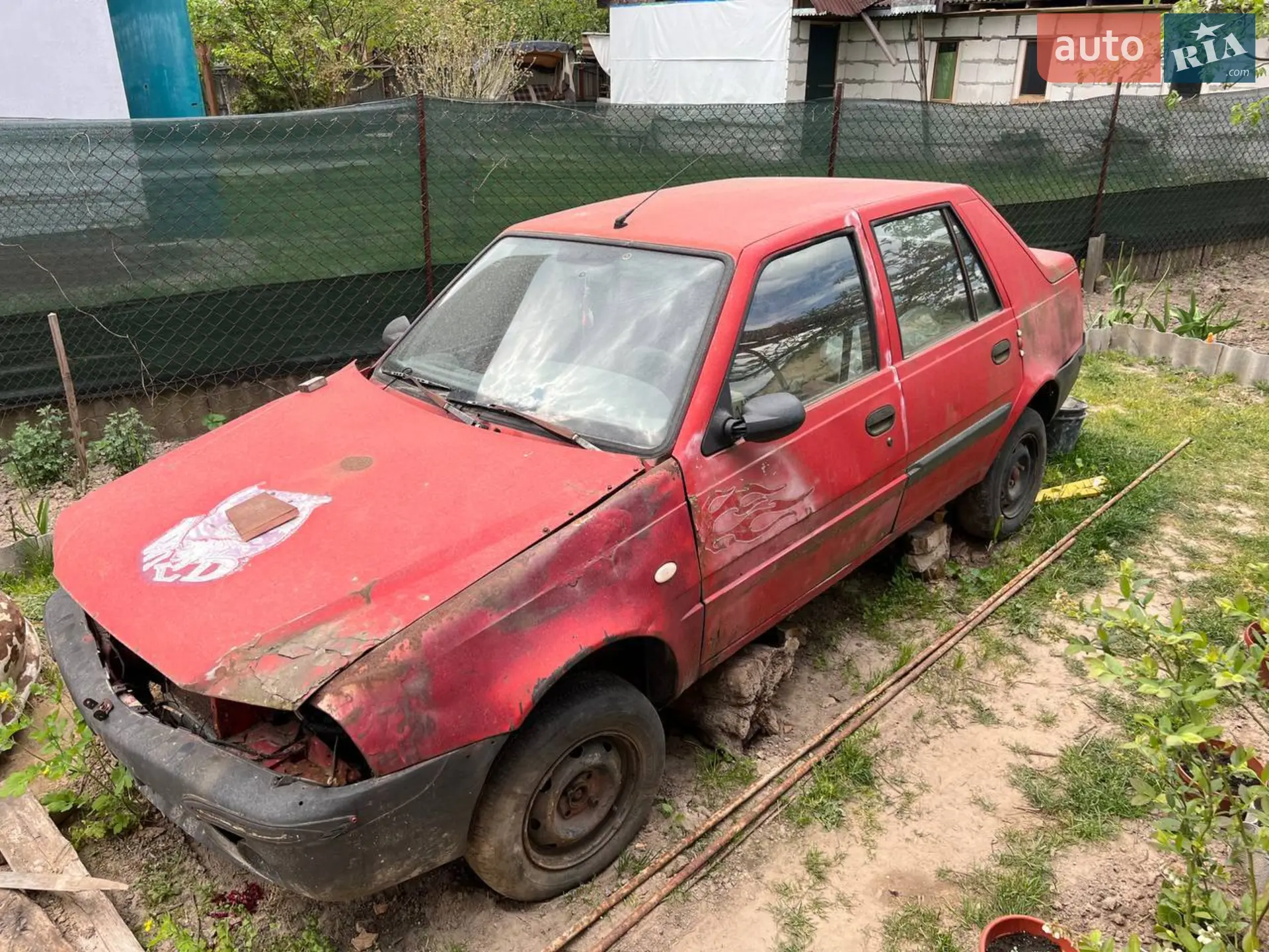 Dacia Solenza, 2004