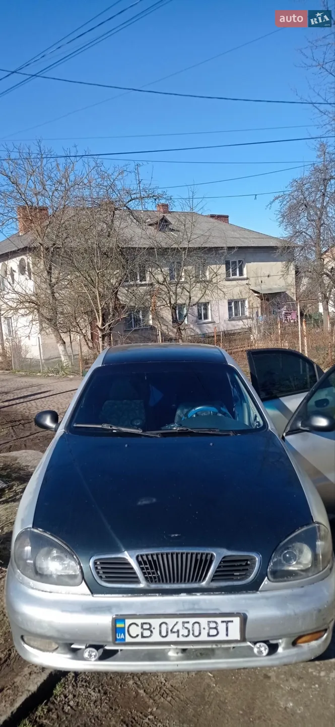 Daewoo Lanos, 1998