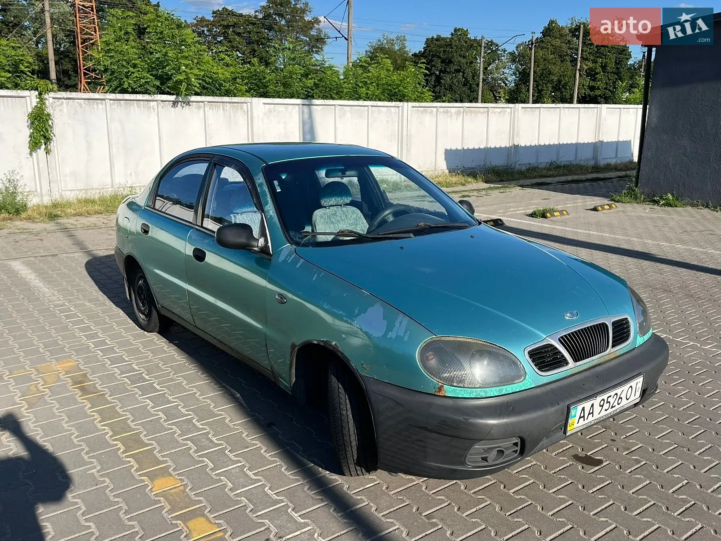 Daewoo Lanos, 1998