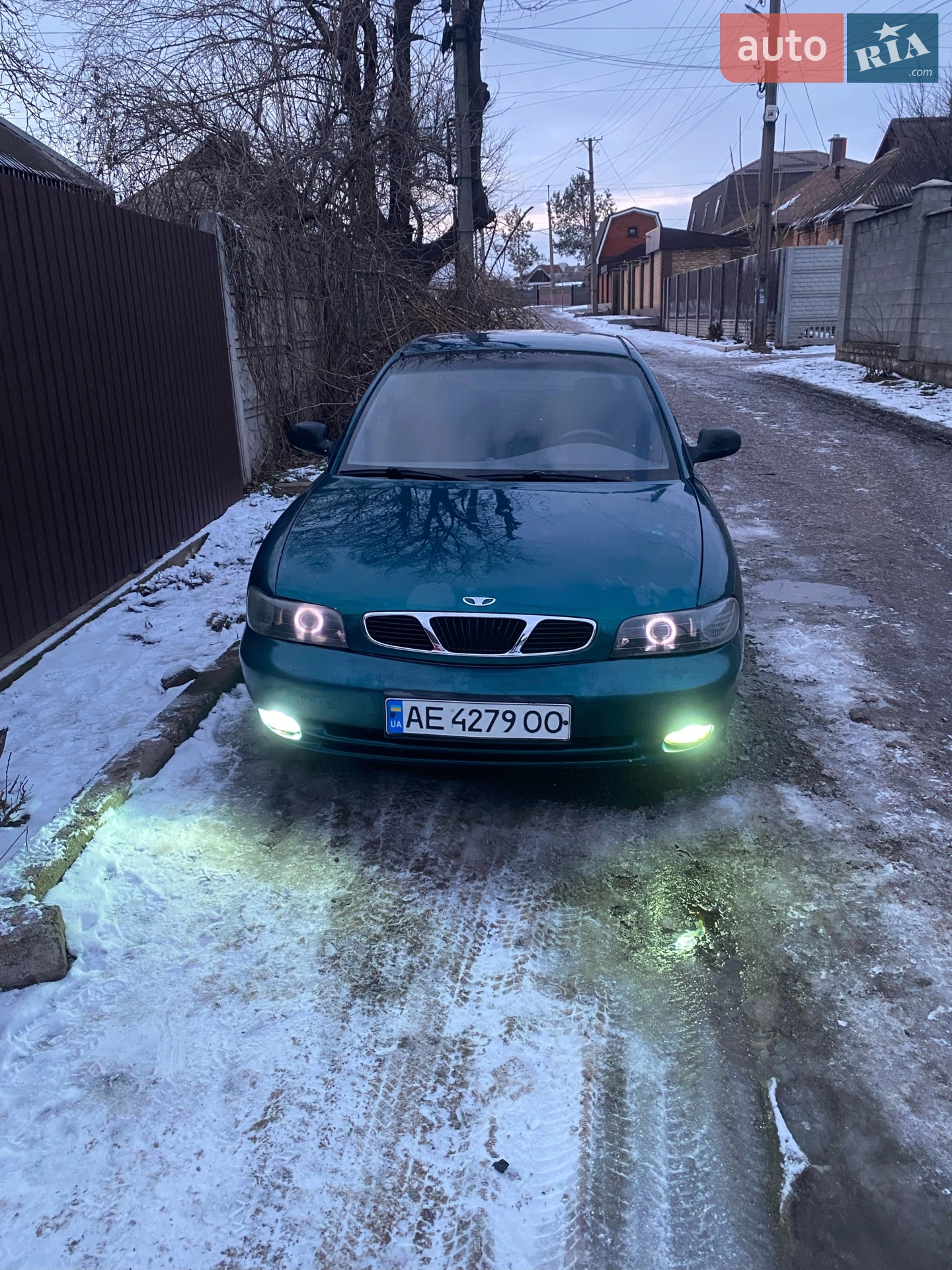 Daewoo Nubira, 1998