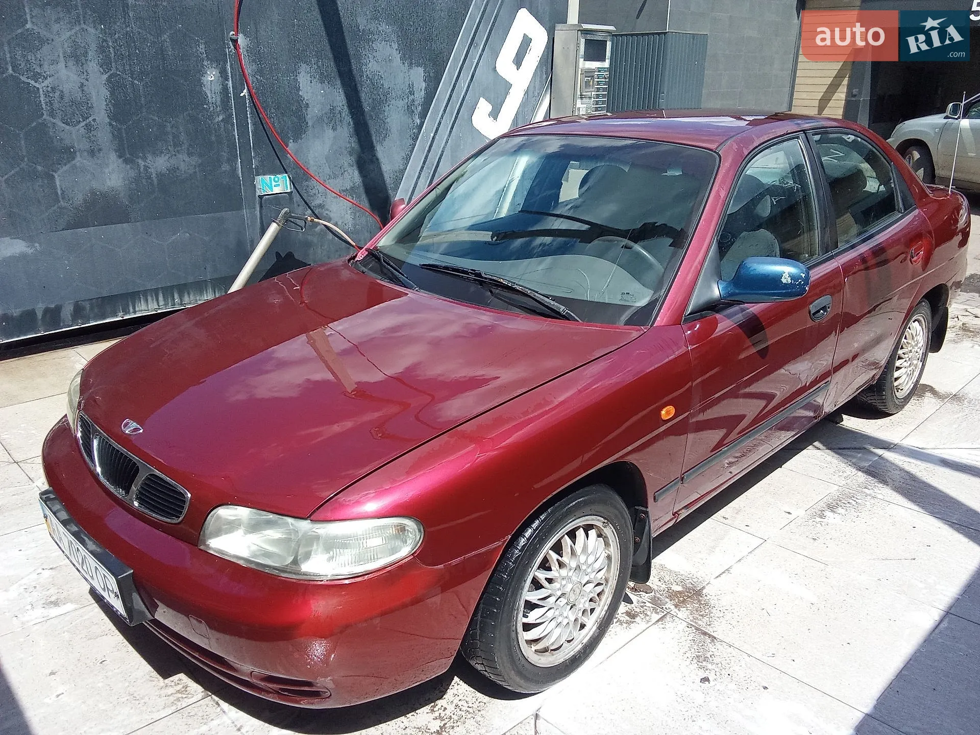 Daewoo Nubira, 1998