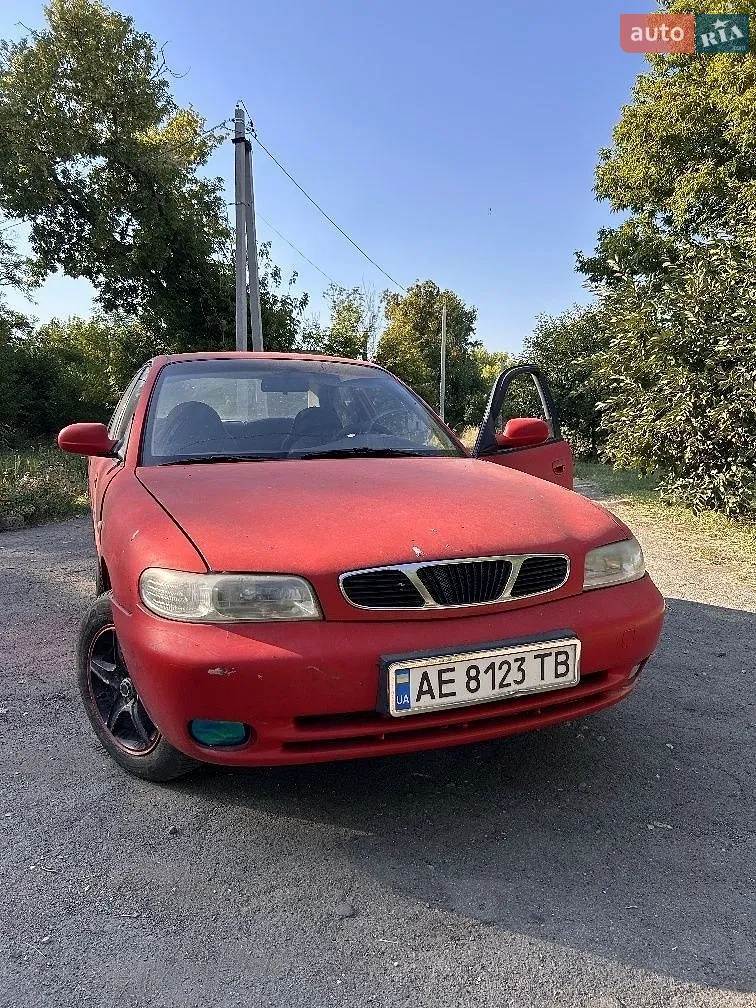 Daewoo Nubira, 1998