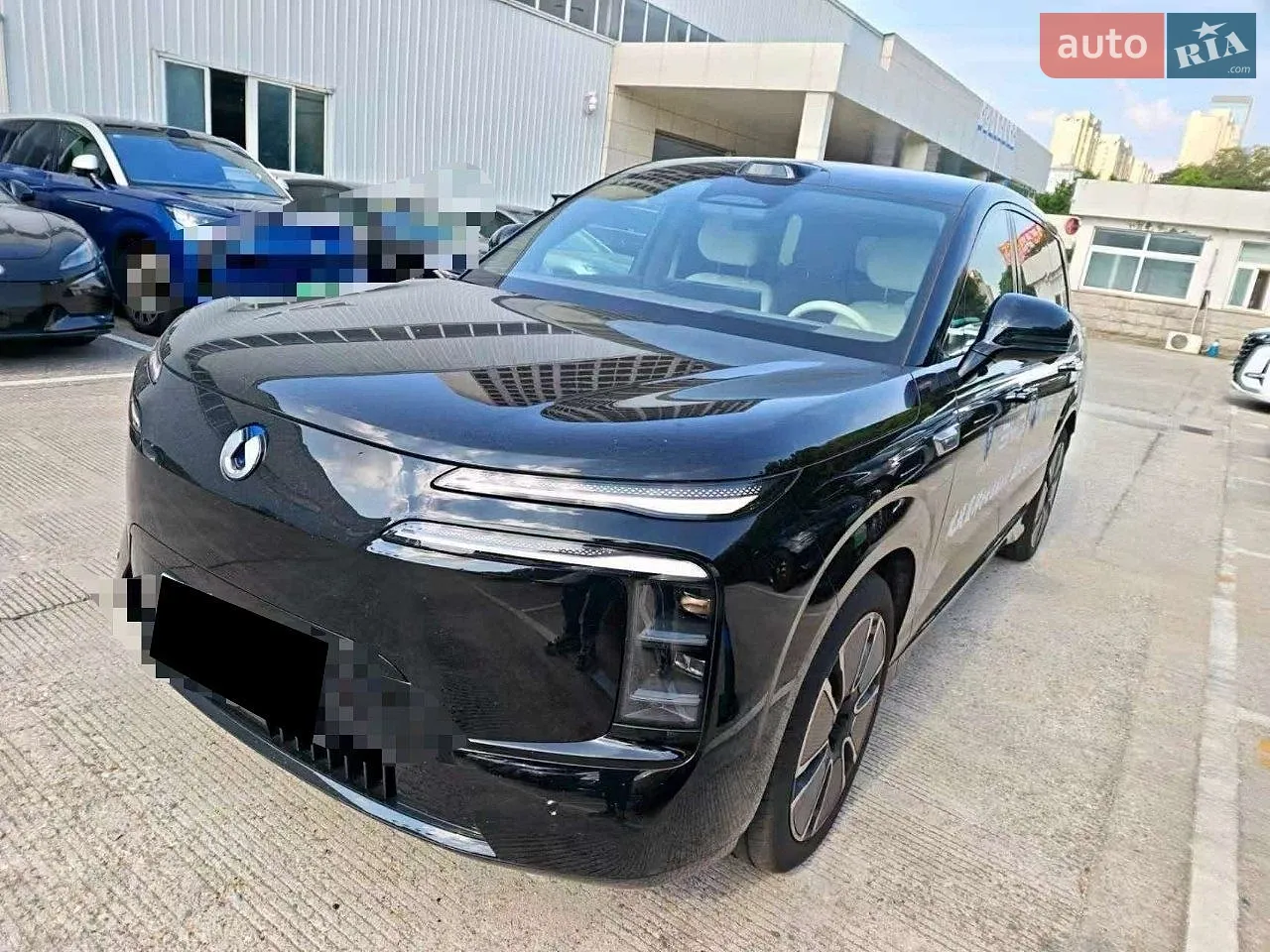 Denza N8L, 2025