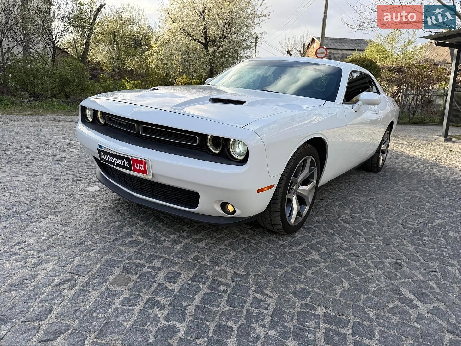Dodge Challenger, 2016
