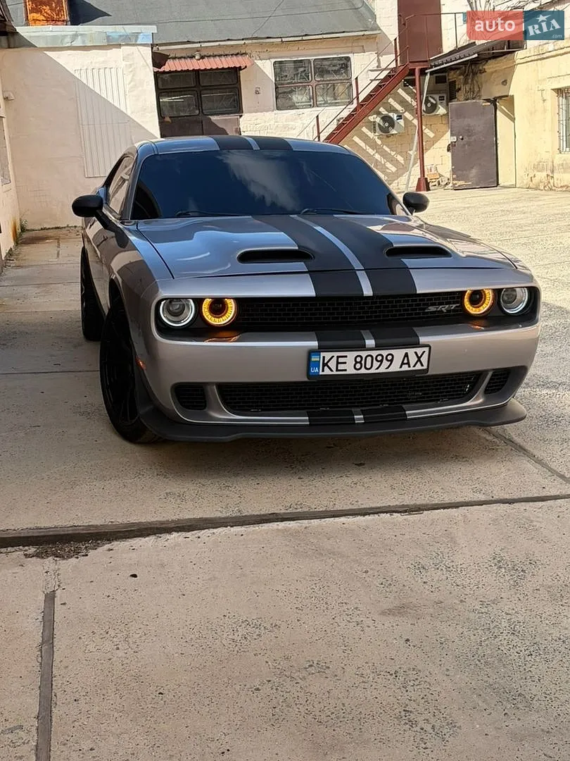 Dodge Challenger, 2016