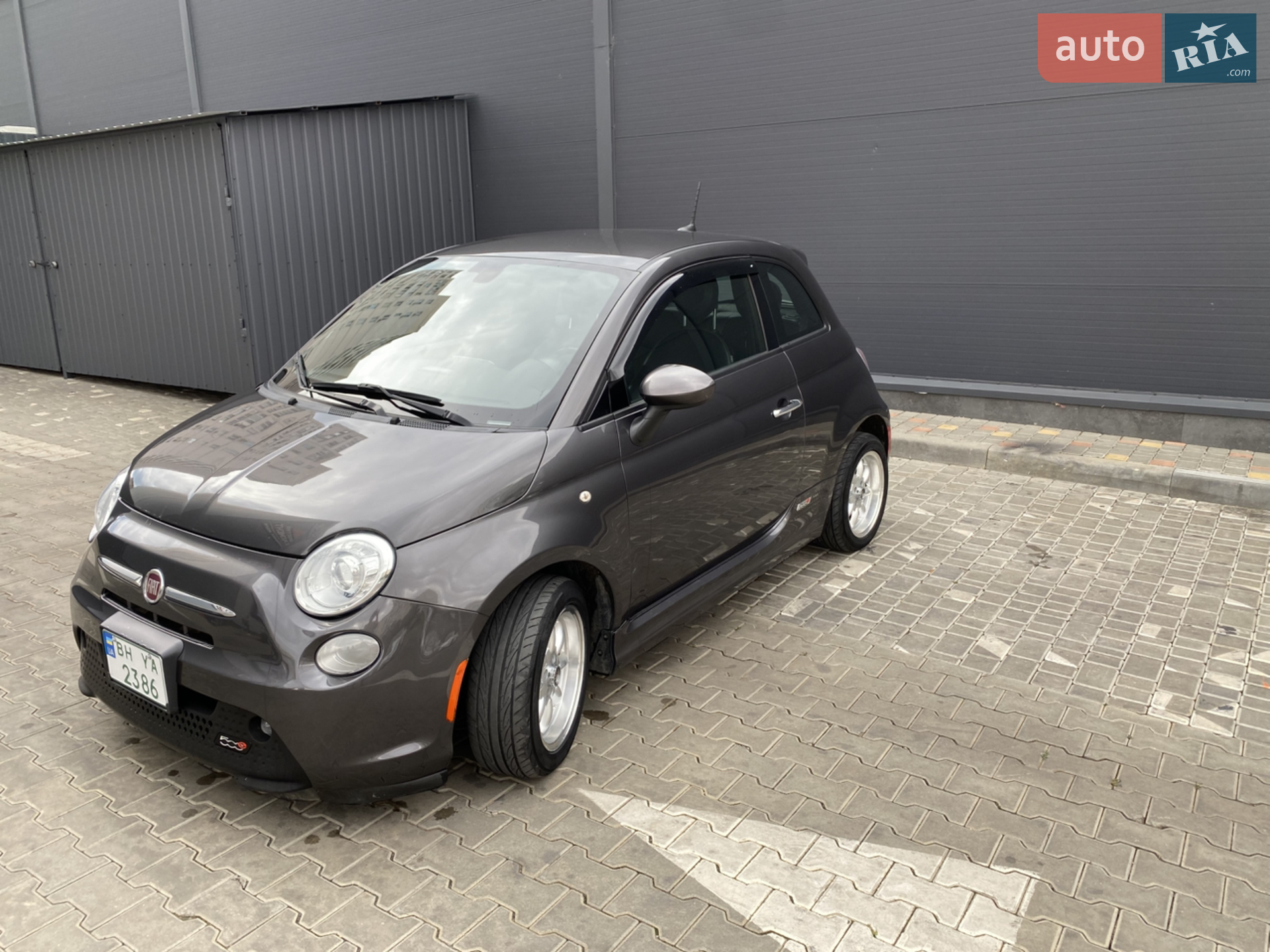 Fiat 500e, 2016