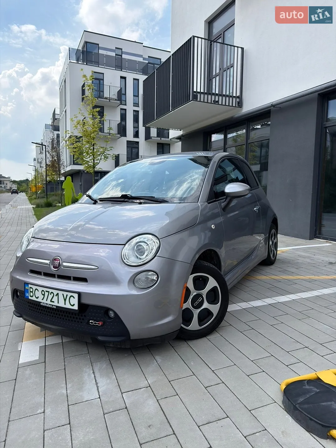 Fiat 500e, 2015