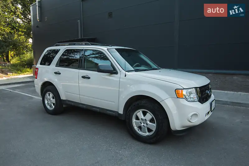 Ford Escape, 2011