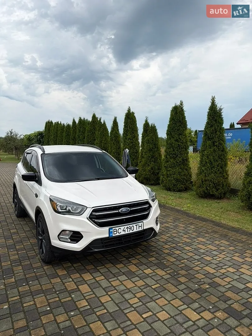 Ford Escape, 2017