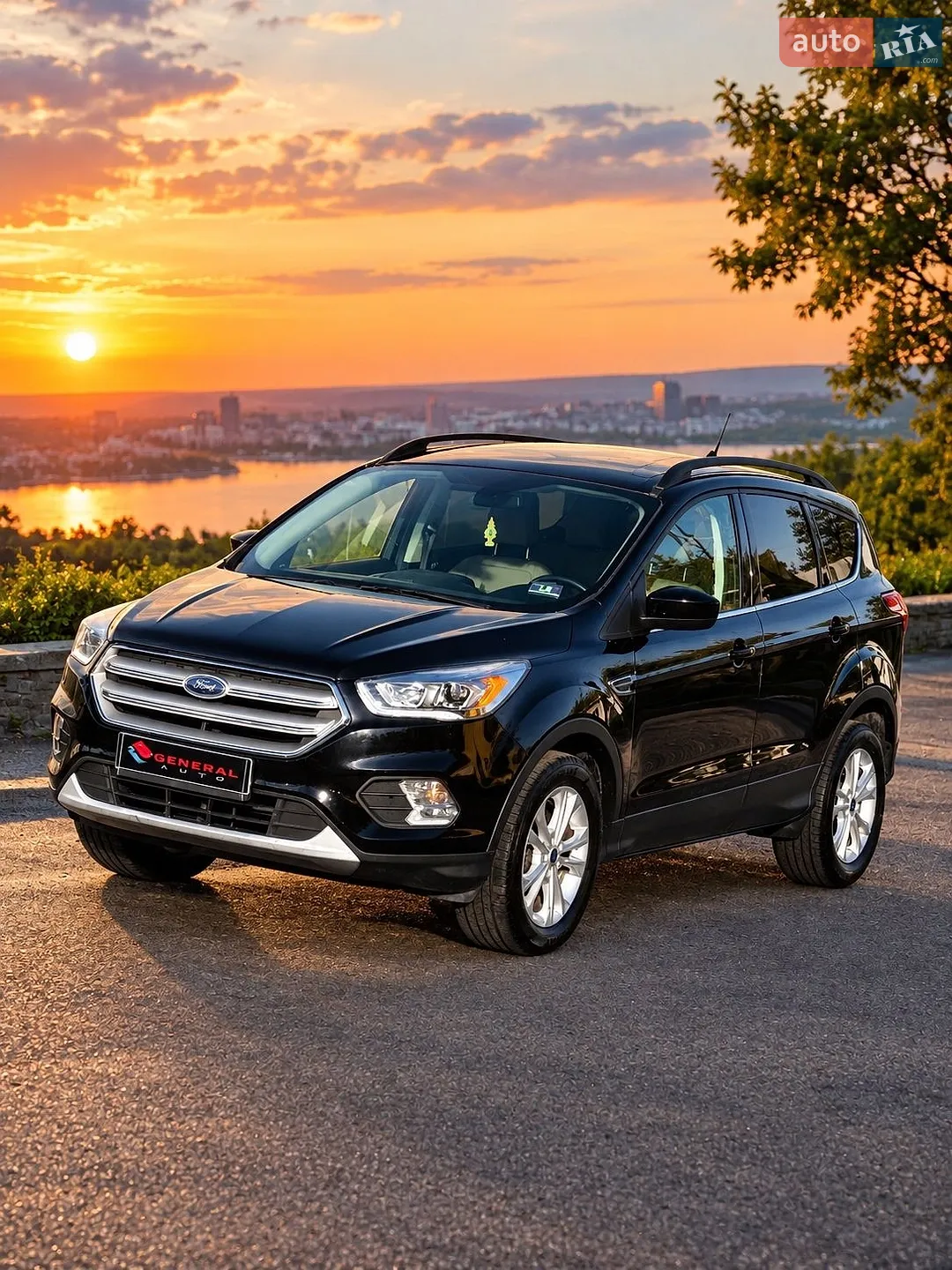 Ford Escape 2019 — 1
