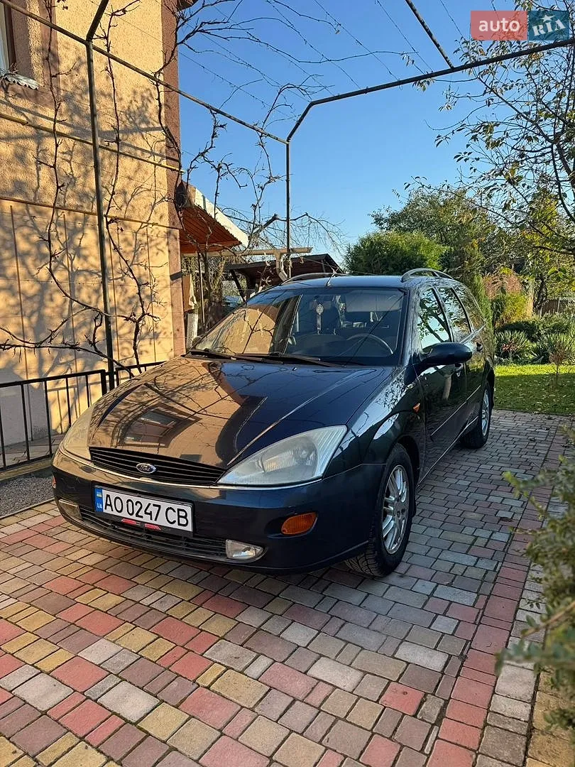 Ford Focus, 2000